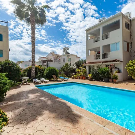Beautiful One Bed In Apartament